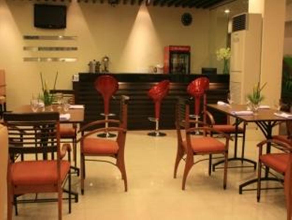 O Hotel Bacolod Extérieur photo